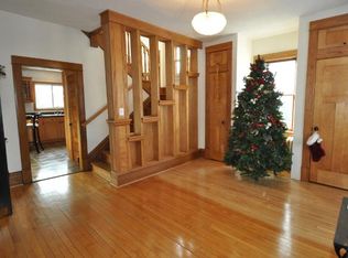 908 Marshall Ave Saint Paul Mn 55104 Zillow