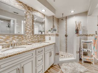 1412 1st St N APT 207