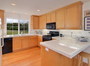 1096 Red Tail Rd Healdsburg Ca 95448 Zillow