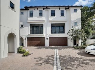 3215 W De Leon St # 1