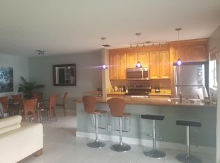 1300 High Point Pl S APT B