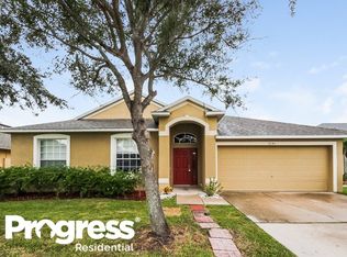 2041 The Oaks Blvd