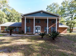 3232 Country Oaks Dr