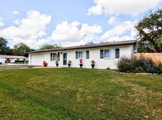 3905 Corona Ln