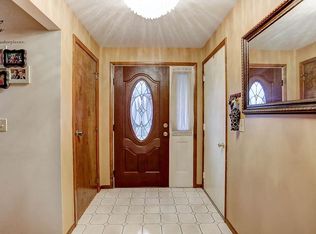 3980 Saint James Ct Springfield Oh 45502 Zillow