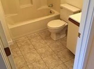 1 Hotel Pl Apt 14 Pepperell Ma 01463 Zillow