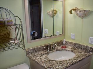 16358 Parkwood Dr Macomb Mi 48044 Zillow
