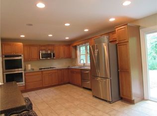 1200 Island Cottage Rd Rochester Ny 14612 Zillow