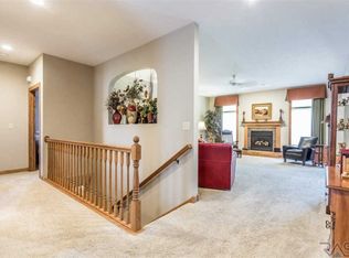 7636 W Stanford Dr Sioux Falls Sd 57106 Zillow - 
