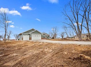 2097 117th Ct Kalona Ia 52247 Zillow