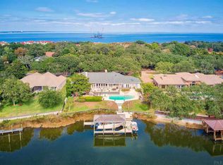 105 Chanteclaire Cir