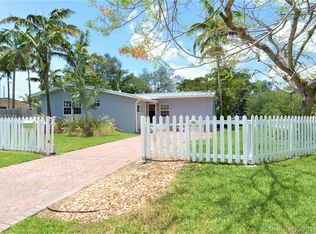 6520 SW 76th St