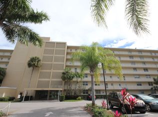 Boca Teeca Condominiums