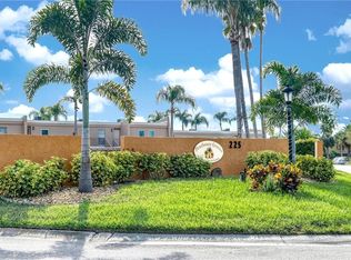 225 Country Club Dr APT C330