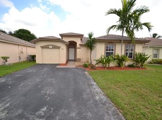 1811 SW 119th Ter