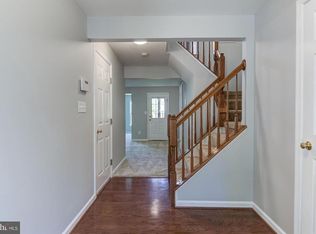 8034 Horseshoe Cottage Cir Lorton Va 22079 Zillow