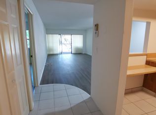 210 Lakeview Dr APT 208