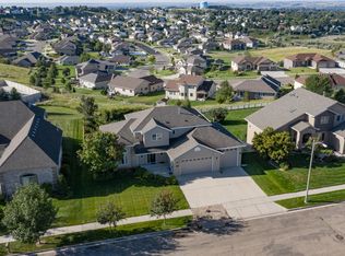 735 Saddle Ridge Rd, Bismarck, ND 58503 | Zillow