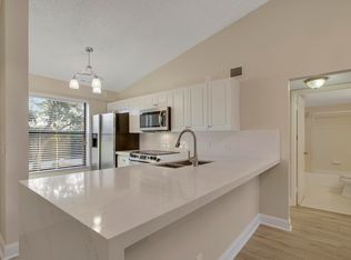 6928 Briarlake Cir APT 205
