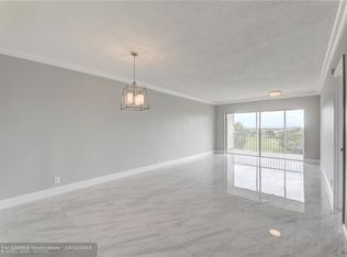 3200 N Palm Aire Dr APT 707
