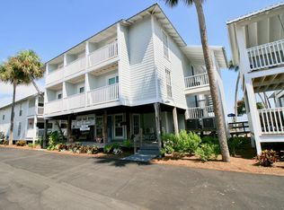 550 1st St #207