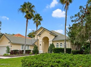 105 Surrey Ln