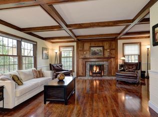 3700 W Sherbrooke Dr Mequon Wi 53092 Zillow