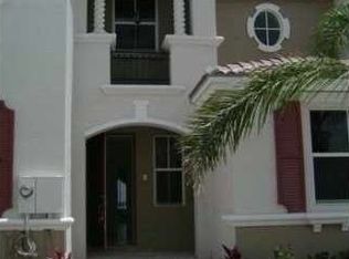 1033 NE 42nd Pl