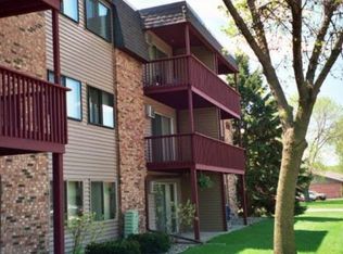 Granite Woods Apartments Minneapolis Mn Zillow 9630 37th Pl N Plymouth Mn