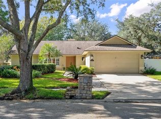 1043 Willa Lake Cir