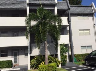 7867 Golf Circle Dr APT 302