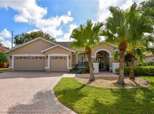 9496 Hawksmoor Ln