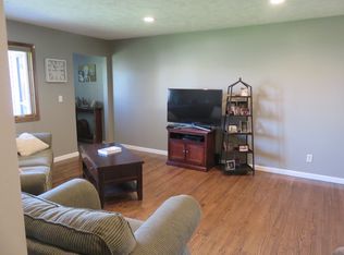 1703 Grand Ave Grand Island Ne 68801 Zillow