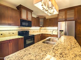 1375 Lara Cir UNIT 105