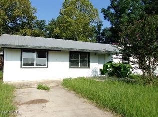 1083 Newton Rd
