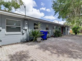610 Jacaranda Ln