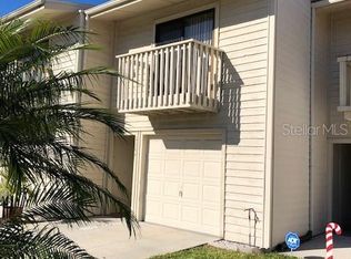 Lake Forest Condominiums