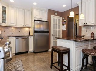 34 Elizabeth Dr, Bethpage, NY 11714 | Zillow 34 Elizabeth Dr, Bethpage, NY 11714 | Zillow