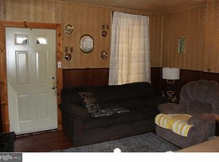 23 4th St Upland Pa 19015 Zillow