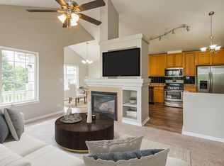 2443 Daybreak Ct Elgin Il 60123 Zillow