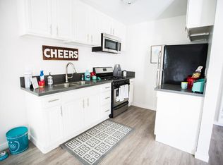 The Hamilton Apartment Rentals Costa Mesa Ca Zillow