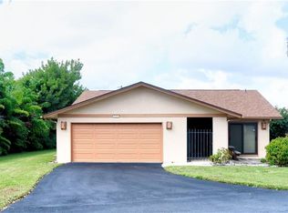 6482 Royal Woods Dr