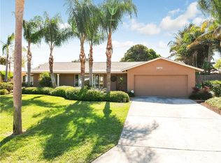 2871 Alton Dr