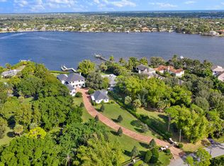 5481 Pennock Point Rd