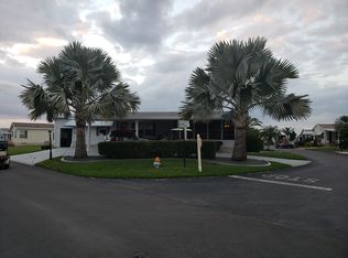1220 Las Brisas Ln