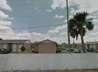 843 Sky Lake Cir APT A