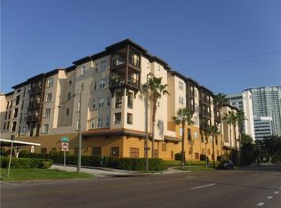 100 4th Ave S APT 404