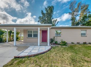 915 Hibiscus Ln