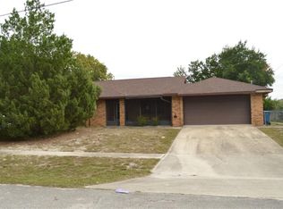 2470 Pine Tree Circle Dr