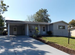 6 Oak Hollow Dr